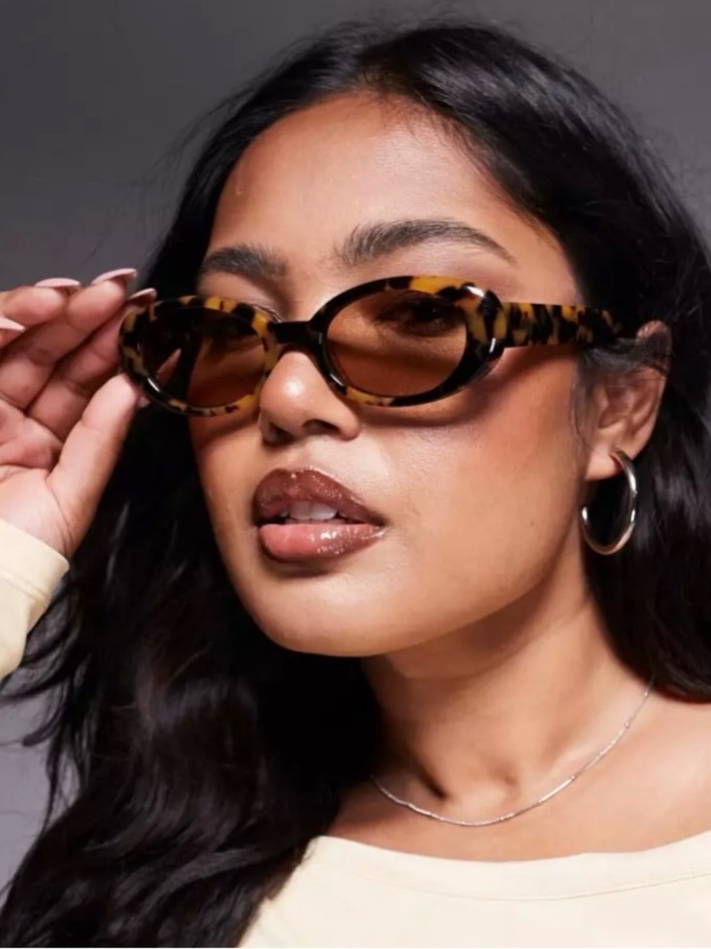 New Quay Feel cute Tortoiseshell Oval Sunglasses - Brown Lenses - Picture 4 of 12